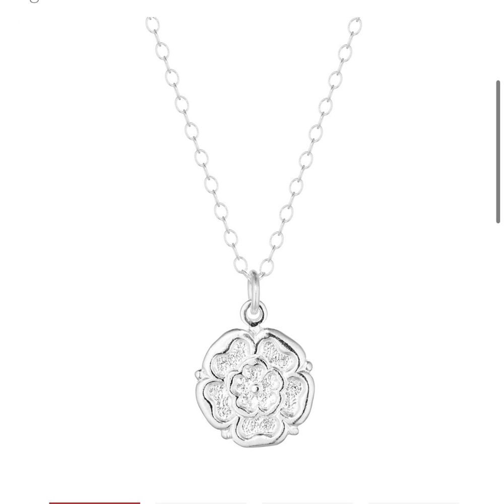 NWT and box Westminster Abbey Tudor Rose Silver Necklace